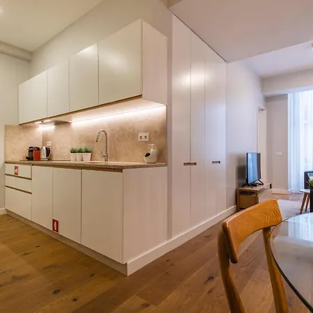 Lejlighed Upscale & Modern 2bdr *