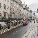 Upscale & Modern 2bdr Апартаменти Лісабон
