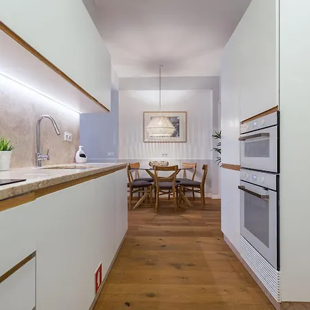 Appartamento Upscale & Modern 2bdr By Lovelystay *