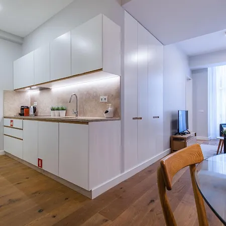Upscale & Modern 2bdr By Lovelystay Lisbona