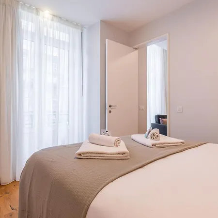 Upscale & Modern 2bdr By Lovelystay *